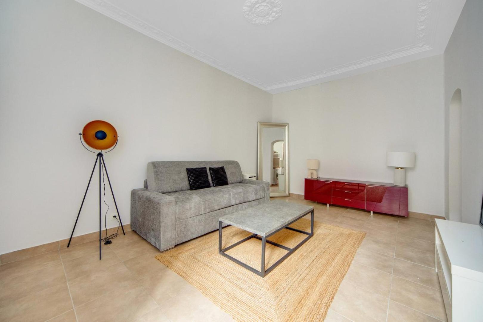 Paris Marais Beaubourg Area Apartment